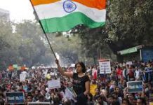 अमृत काल में नागरिक आजादी पर चलता बुलडोजर