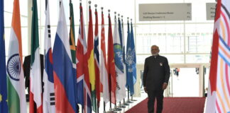 विश्व गुरु जैसे जुमले का इस्तेमाल करना शेखचिल्ली के सपनों जैसी फूहड़ता है