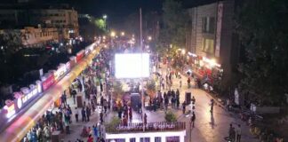 अधिनायकवाद की शुरुआत नागरिकों की सहमति से होती है?