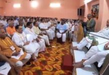 दलितों और वंचितों को लुभाने की भागवत की चुनावी चाल