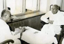 जेपी को आरएसएस की दुर्भावनापूर्ण श्रद्धांजलि