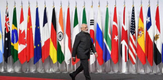 अनैतिक और आधी अधूरी दुनिया का हास्यास्पद हश्र India and World