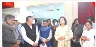 उस्ताद जाकिर हुसैन केवल एक तबला नवाज ही नहीं थे। Zakir Hussain