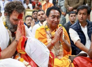 नरम हिंदुत्व कार्ड