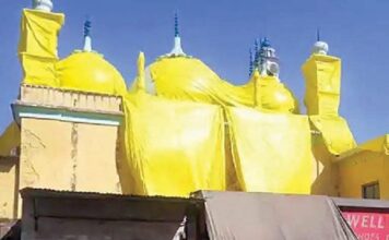 बर्लिन से ज़्यादा ऊंची नफ़रत की दीवारों पर ख़ामोश हैं मोदी जी ?