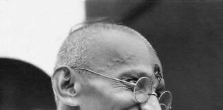 अतीत के सुनहरे व भावुक पल