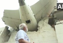 मोदी जी इस समय क्या सोच रहे होंगे ?