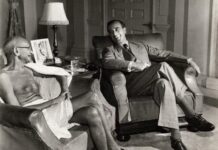 गांधी अकेला चला है!