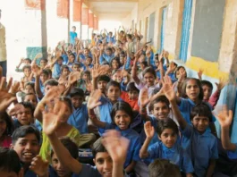 “अमृतकाल में जर्जर शिक्षा और असमानता की हकीकत: नागार्जुन की पंक्तियों से लेकर जीतू मुंडा की त्रासदी तक”