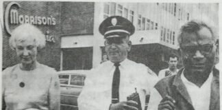 अमेरिका के कैफेटेरिया में रंगभेद के खिलाफ सिविलनाफरमानी !