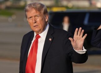 अमेरिकन राष्ट्रवाद के बहाने! – डॉ. सुरेश खैरनार Trump