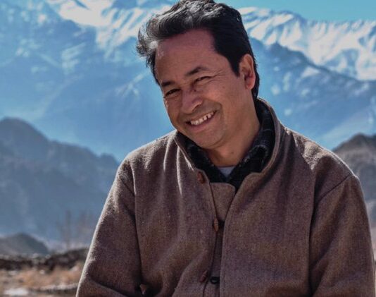 सोनम वांगचुक: सत्य के लिए संघर्ष – डॉ योगेन्द्र Sonam Wangchuk