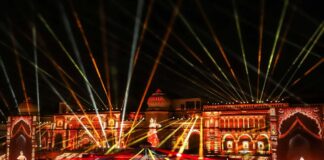 इन दिनों मधुर-मधुर मेरे दीपक जल – डॉ योगेन्द्र