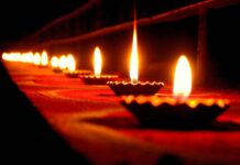 भारतीय आत्मा का आलोकित उत्सव ‘दीपावली’ – परिचय दास Diwali