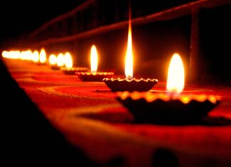 भारतीय आत्मा का आलोकित उत्सव ‘दीपावली’ – परिचय दास Diwali