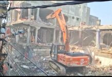 असली खतरा समाज के बर्बरीकरण का है – अरुण कुमार त्रिपाठी Bulldozer Justice