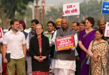 लोकतंत्र पर मंडराते खतरे – डॉ योगेन्द्र Threats to democracy