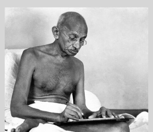 महात्मा गांधी और भारत की लोकचेतना – राजेन्द्र रंजन चतुर्वेदी Mahatma Gandhi