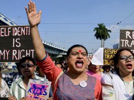 तीसरी प्रकृति से डरी बेचारी मर्दानगी – योगेन्द्र यादव Poor masculinity, terrified of the third gender.