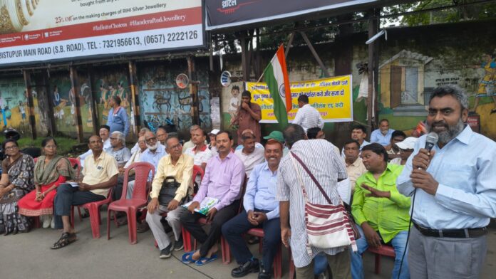 Demonstration and meeting with slogans to dismiss Gyanesh Kumar and cancel SIR Demonstration and meeting with slogans to dismiss Gyanesh Kumar and cancel SIR